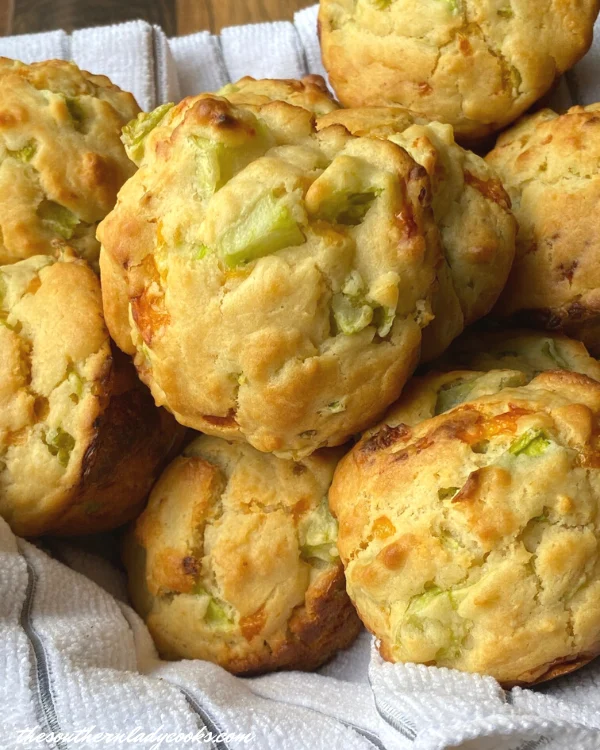 Green tomato muffins
